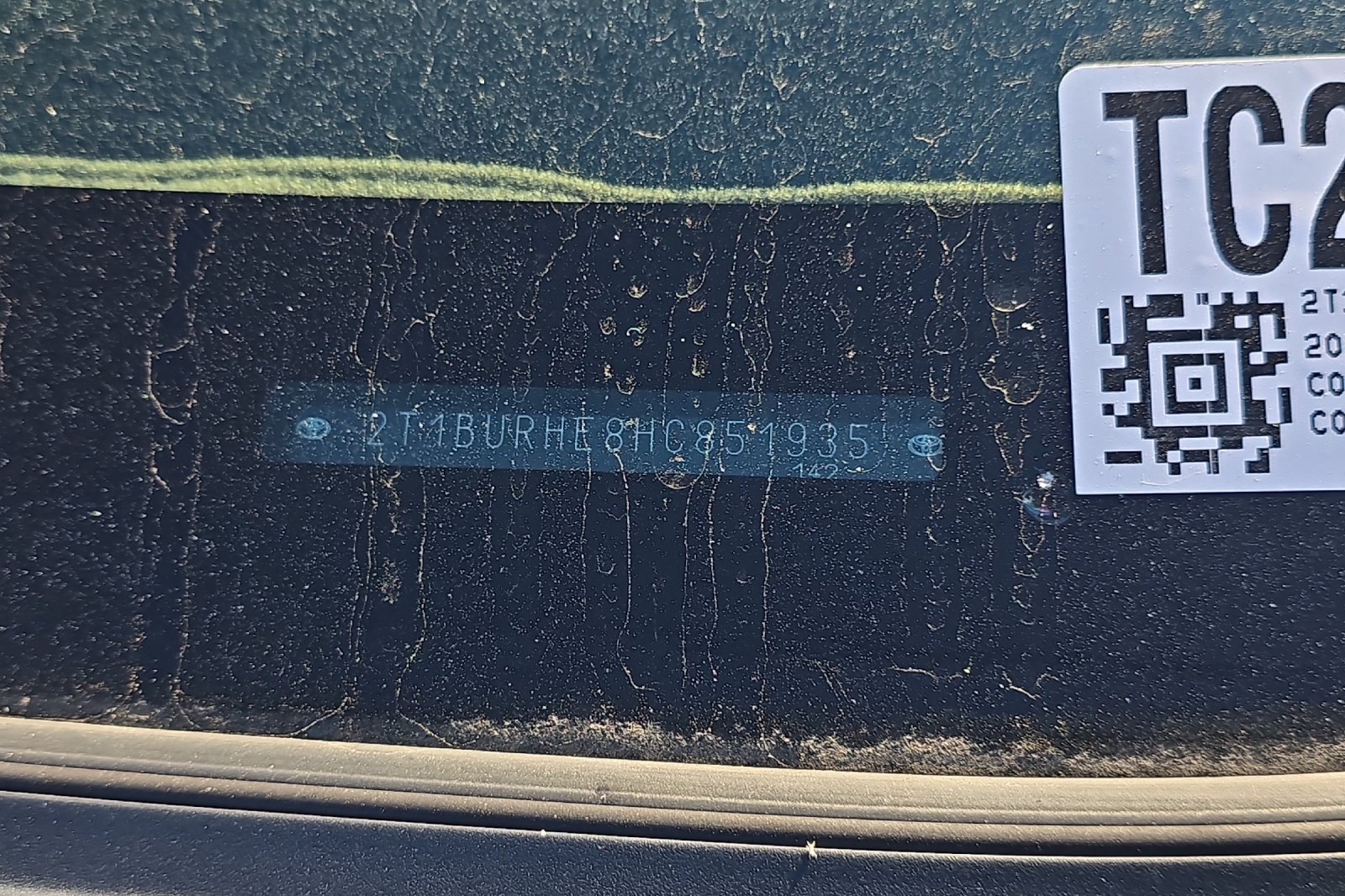 Used 2017 Toyota Corolla L w/ Carpet Mat Package (TMS) FWD image 3