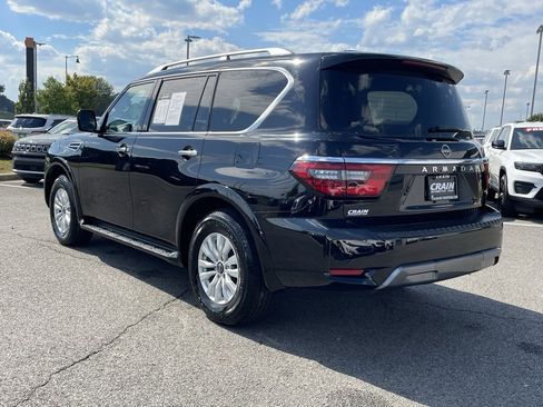 Used 2024 Nissan Armada SV image 5