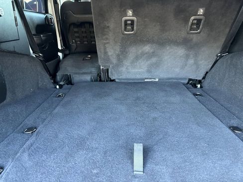 Used 2020 Jeep Wrangler Unlimited Rubicon AWD/4WD image 14