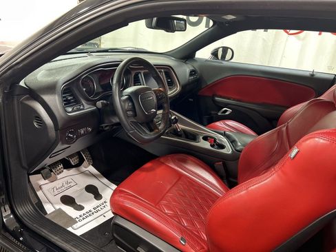 Used 2022 Dodge Challenger R/T Scat Pack w/ Dynamics Package RWD image 16