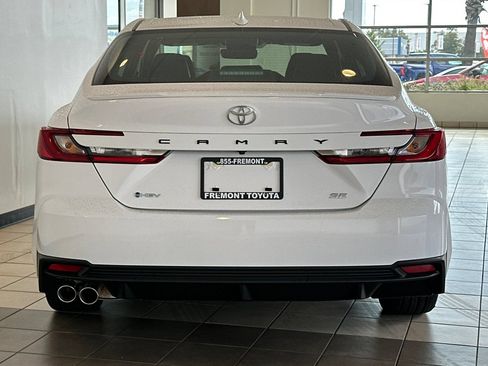 New 2026 Toyota Camry SE FWD image 5