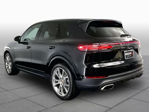 Used 2021 Porsche Cayenne AWD/4WD image 12
