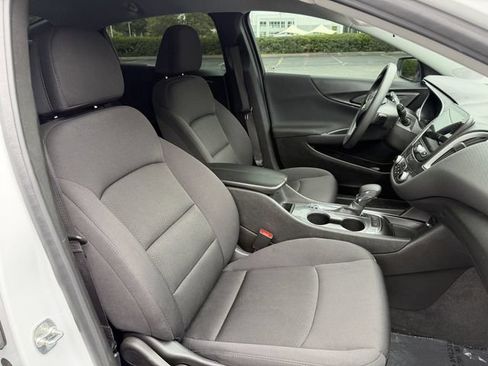 Used 2024 Chevrolet Malibu LT FWD image 28