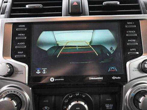 Used 2022 Toyota 4Runner SR5 Premium w/ Moonroof Package AWD/4WD image 8