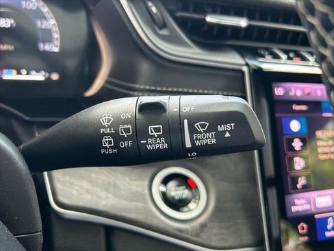 Certified 2025 Jeep Grand Cherokee Limited w/ MOPAR Finishing Package RWD image 51