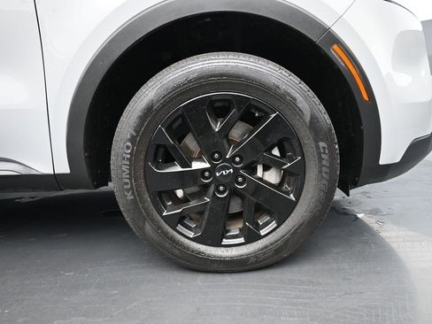 Used 2022 Kia Sorento S image 10