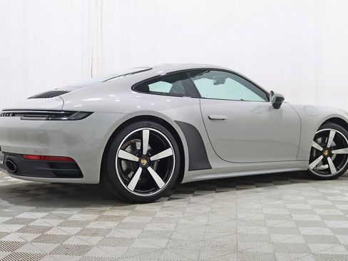 Used 2022 Porsche 911 Carrera 4 AWD/4WD image 8