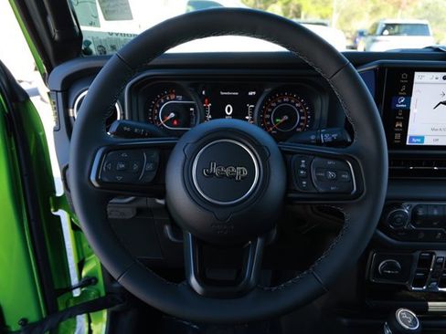 New 2025 Jeep Gladiator Sport image 11