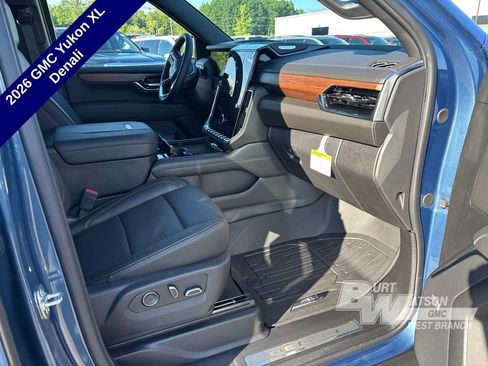 New 2026 GMC Yukon XL Denali w/ LPO, Floor Liner Package AWD/4WD image 11