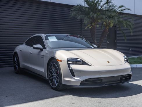 Certified 2021 Porsche Taycan 4S AWD/4WD image 6