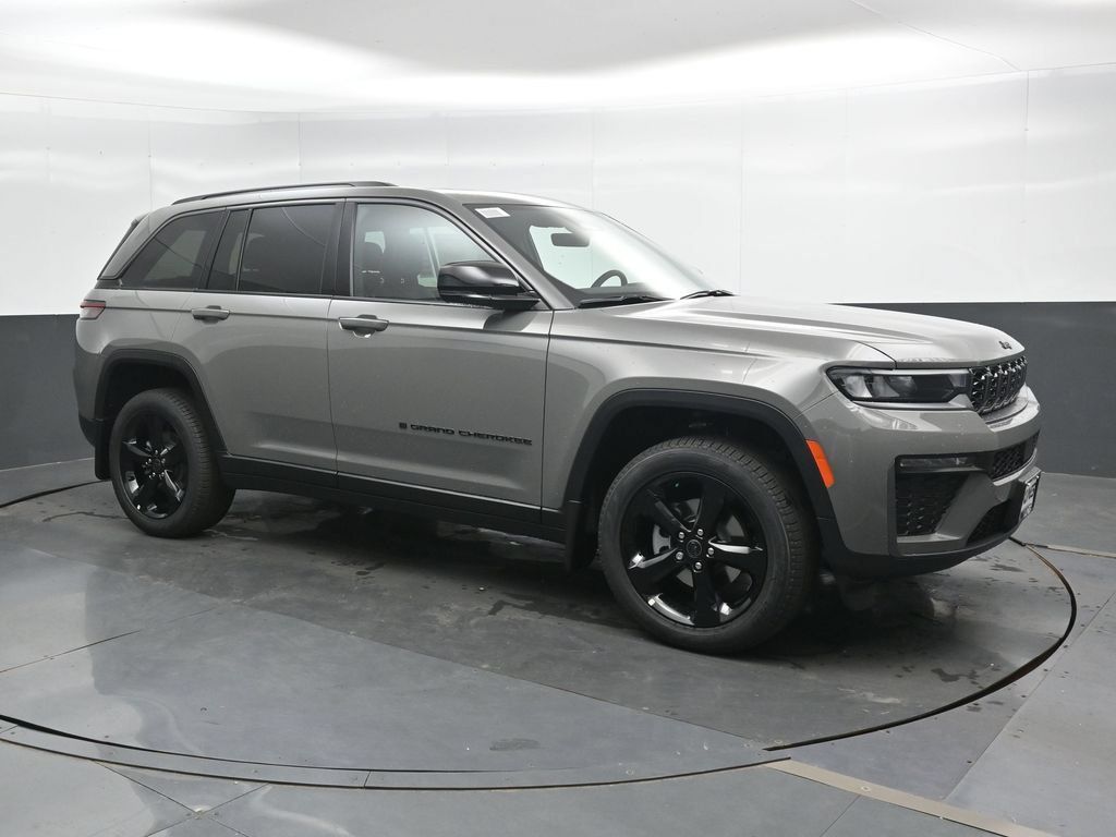 New 2027 Jeep Grand Cherokee Limited w/ Limited Altitude Package AWD/4WD image 6