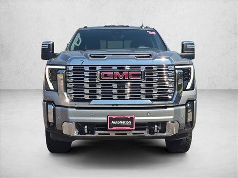 Used 2025 GMC Sierra 2500 Denali w/ Denali Reserve Package AWD/4WD image 2