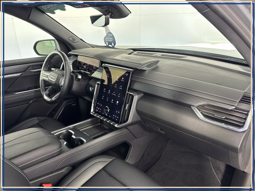 Certified 2026 GMC Acadia Elevation w/ Elevation Premium Package AWD/4WD image 46