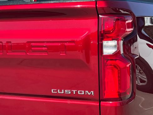 Used 2022 Chevrolet Silverado 1500 Custom RWD image 26