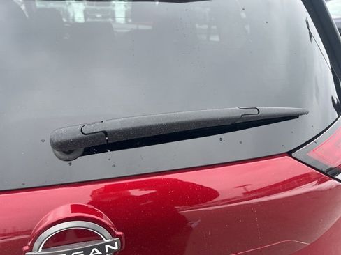 Certified 2023 Nissan Rogue SV image 33