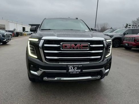 New 2026 GMC Yukon XL Elevation image 3