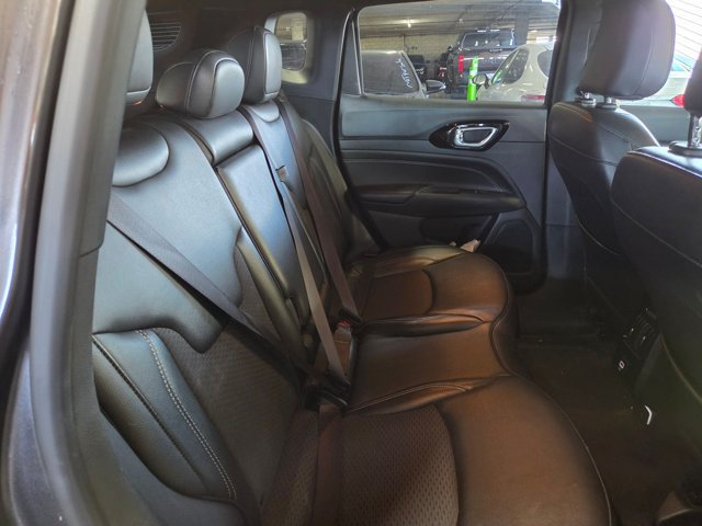 Used 2023 Jeep Compass Latitude AWD/4WD image 16