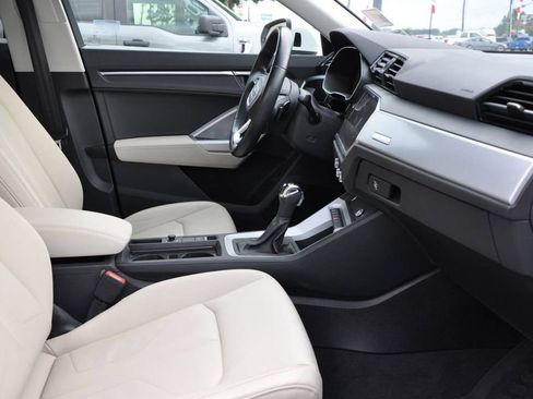 Used 2021 Audi Q3 2.0T Premium image 16