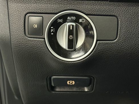 Used 2016 Mercedes-Benz GLE 350 w/ Premium Package image 27