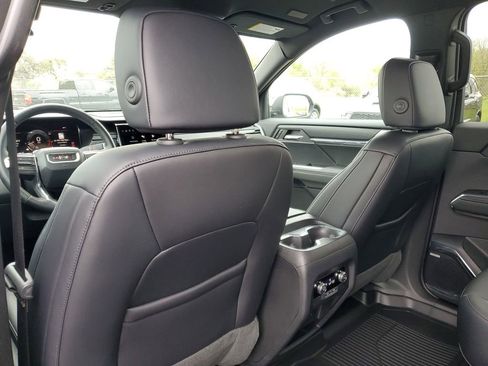 Certified 2024 GMC Acadia Elevation w/ LPO, Floor Liner Package AWD/4WD image 29