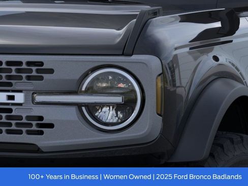New 2025 Ford Bronco Badlands image 22