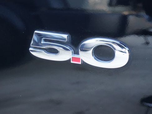 Used 2013 Ford Mustang GT image 34