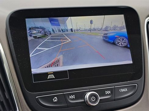 Used 2024 Chevrolet Malibu LT image 21