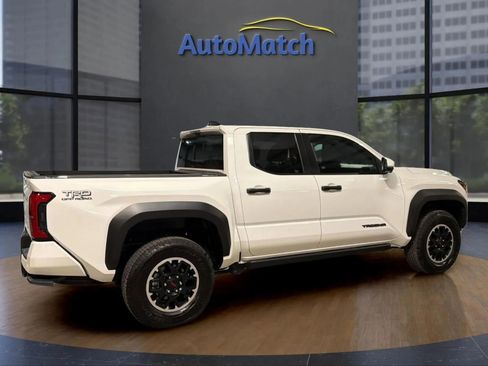 Used 2024 Toyota Tacoma TRD Off-Road w/ TRD Off Road Premium Package image 12