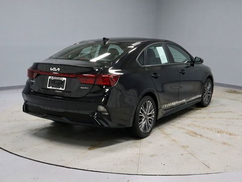 Used 2023 Kia Forte GT-Line w/ GT-Line Premium Package FWD image 11
