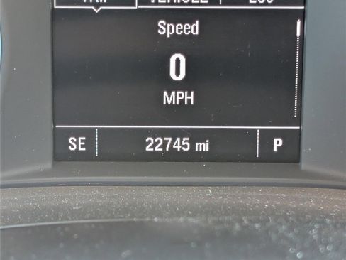 Used 2023 Chevrolet Traverse LS AWD/4WD image 30