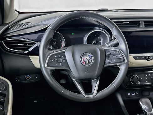 Used 2023 Buick Encore GX Preferred w/ Cold Weather Comfort Package FWD image 18