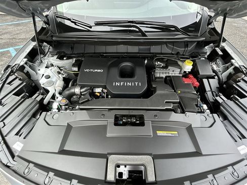 New 2026 INFINITI QX60 Luxe image 10
