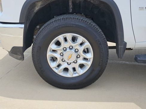Used 2026 Chevrolet Silverado 2500 LT AWD/4WD image 18