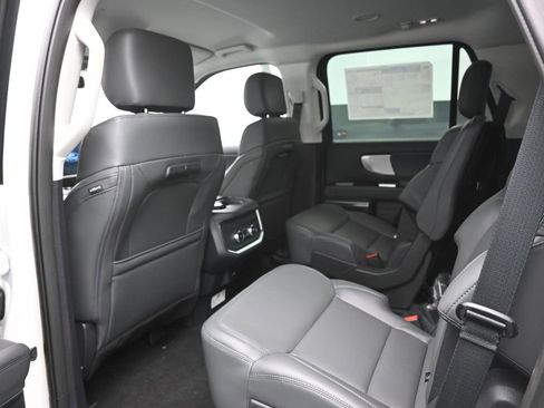 New 2026 Ford Expedition Active RWD image 26