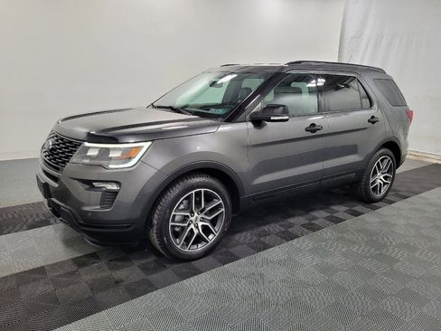 Used 2018 Ford Explorer Sport AWD/4WD image 2