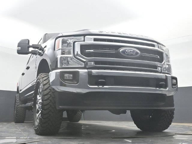 Used 2021 Ford F250 Lariat w/ FX4 Off-Road Package AWD/4WD image 41