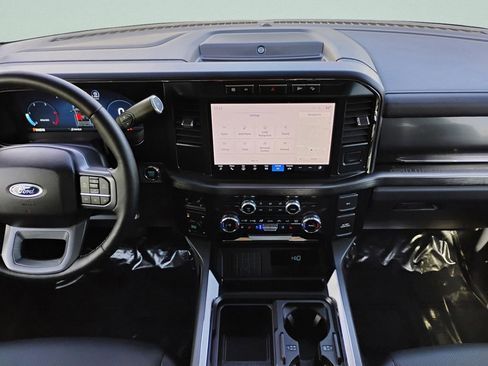 Used 2024 Ford F250 Lariat image 17