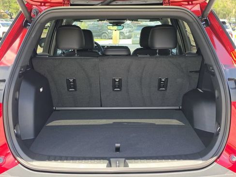 New 2027 Chevrolet Equinox LT w/ Convenience Package II FWD image 12