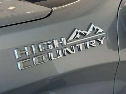 Certified 2025 Chevrolet Silverado 1500 High Country AWD/4WD image 35