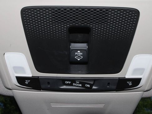 Used 2024 Honda CR-V EX image 12