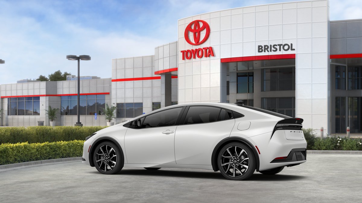 New 2027 Toyota Prius Plug-In Hybrid w/ Limited Premium Package FWD image 5