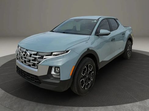 Used 2023 Hyundai Santa Cruz SEL AWD/4WD image 3