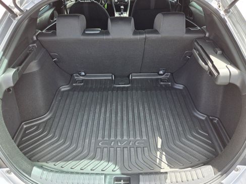 Used 2018 Honda Civic Sport image 9