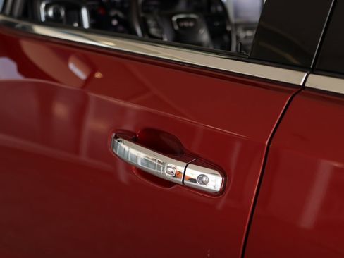 Used 2019 GMC Sierra 1500 SLT w/ SLT Premium Package image 40