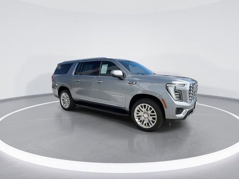 Used 2025 GMC Yukon XL Denali AWD/4WD image 2