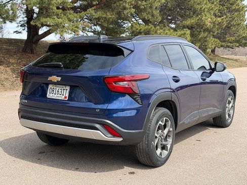 Used 2024 Chevrolet Trax LT w/ Driver Confidence Package image 4