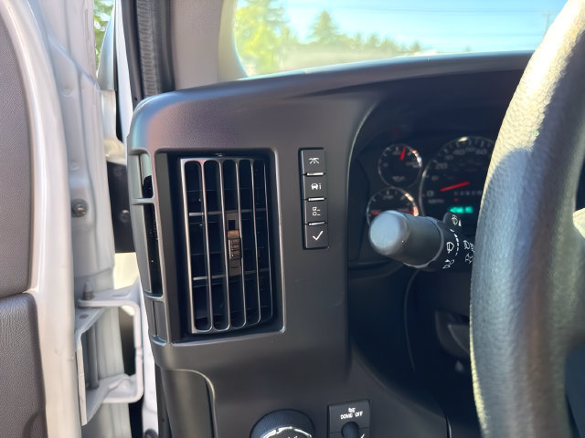 Used 2025 GMC Savana 2500 w/ Driver Convenience Package RWD image 17