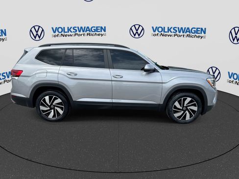 Used 2024 Volkswagen Atlas SE FWD image 15