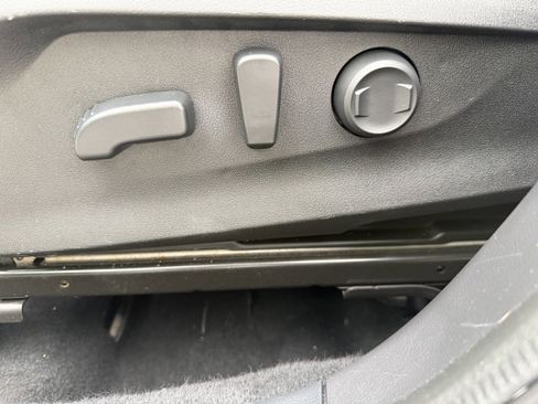 Used 2019 Subaru Forester Premium image 19