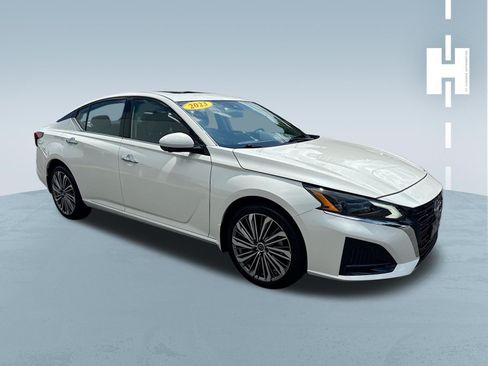Used 2023 Nissan Altima 2.5 SL AWD/4WD image 1